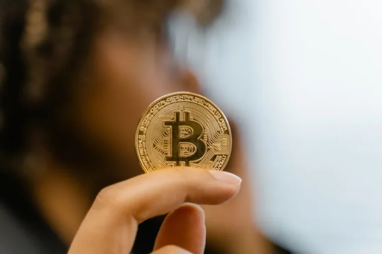 How to Read Crypto Market News Without Falling for Hype