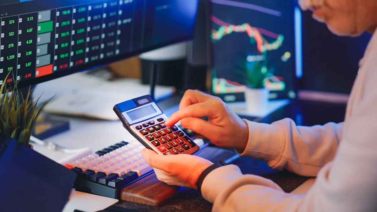 Solana Price Prediction: Outlook, Risks, and Market Signals