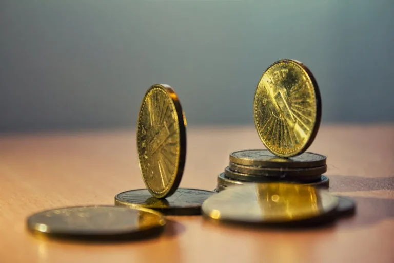 Stablecoins Explained: How They Work in Online Payments