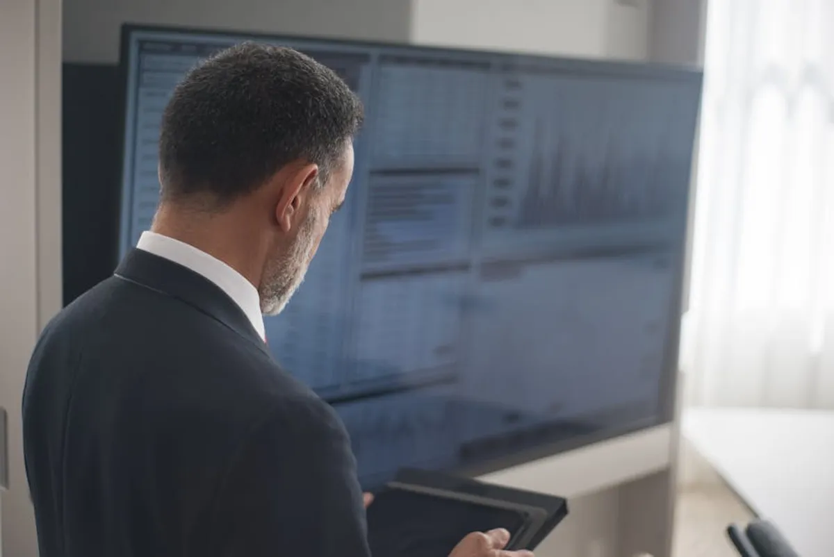 Understanding furtherbusiness.com: Trust Signals, Intent, and Reader Expectations for FinoHindi.com